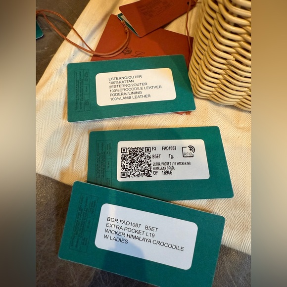 Loro Piana House Exclusive Extra Pocket L19 Wicker Himalaya Crocodile Bag - Picture 17 of 17